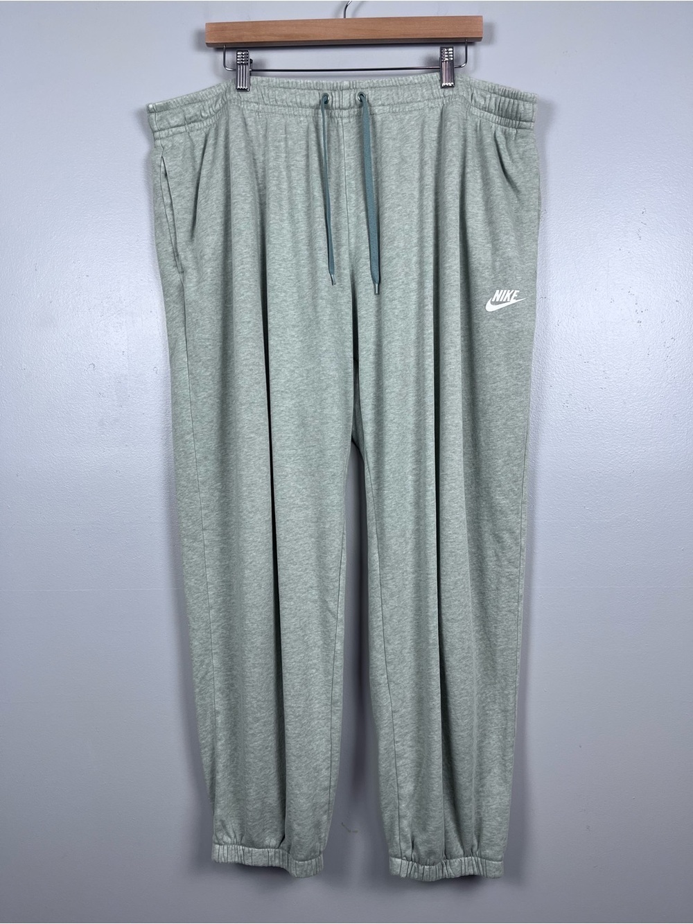 Nike Women's NSW Green Loose FIt Club Fleece Elastic Waist Joggers Size XXL
